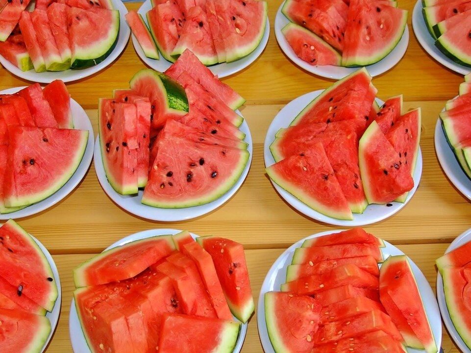 How much watermelon to eat to lose weight